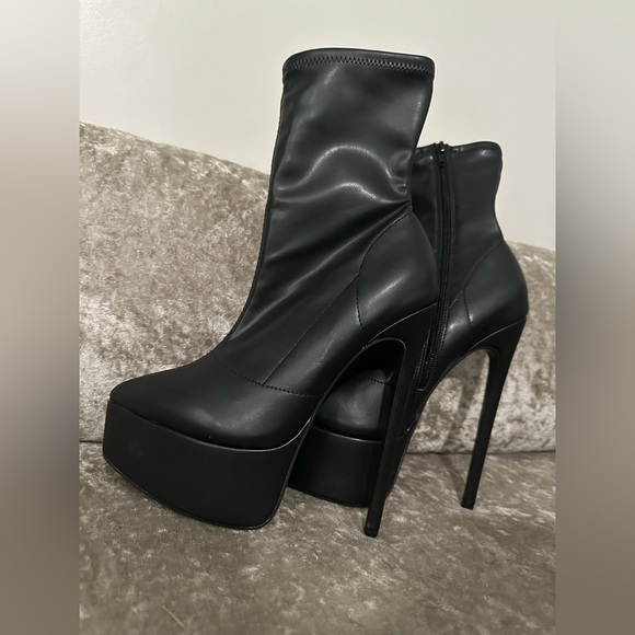 ASOS Sky-High Heeled Black Ankle Boots Size 7 - Picture 1 of 6